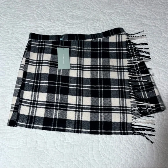 NWT - Antonio Melani Plaid Black and Cream Women's Mini Skirt - Picture 5 of 16